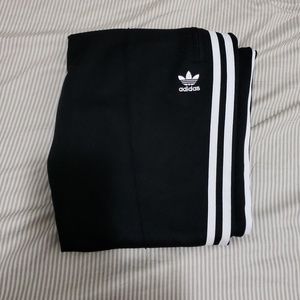 Adidas black trackpants NEW Never Worn, large